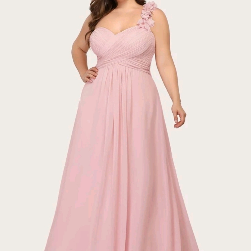 EVER-PRETTY Plus one shoulder pleated detail dresse